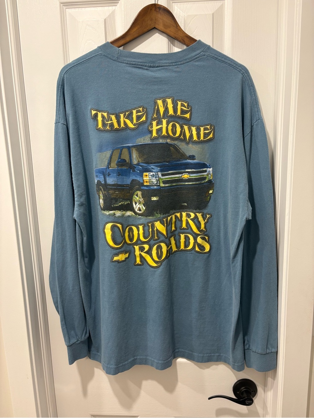 Y2K Chevrolet Trucks 'Take Me Home Country Roads' Graphic Long Sleeve Tee XL